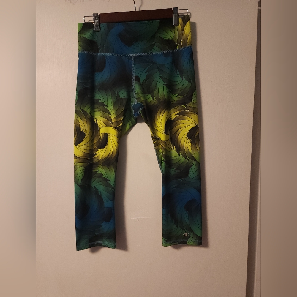 Champion size medium 3/4 leggings